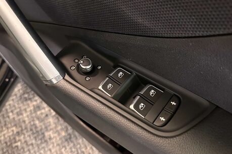 Audi Q2 1.0 TFSI 30 Sport SUV 5dr Petrol Manual Euro 6 (s/s) (110 ps) 11