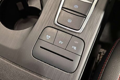 Ford Kuga 2.5 EcoBoost Duratec 14.4kWh ST-Line SUV 5dr Petrol Plug-in Hybrid CVT Euro 37