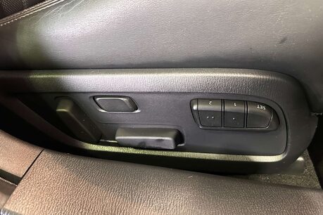 Mazda 6 2.0 SKYACTIV-G Sport Nav+ Tourer 5dr Petrol Manual Euro 6 (s/s) (165 ps) 13