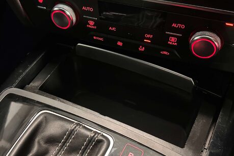 Audi A6 2.0 TDI Black Edition Estate 5dr Diesel S Tronic quattro Euro 6 (s/s) (190  43