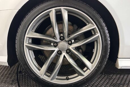 Audi A6 2.0 TDI Black Edition Estate 5dr Diesel S Tronic quattro Euro 6 (s/s) (190  78