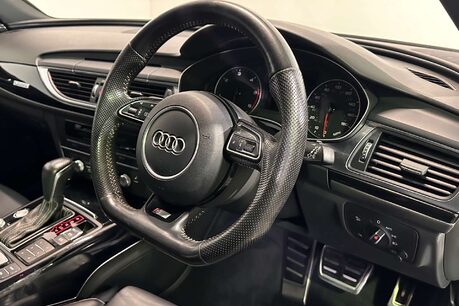 Audi A6 2.0 TDI Black Edition Estate 5dr Diesel S Tronic quattro Euro 6 (s/s) (190  19