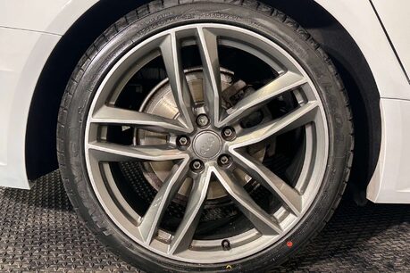 Audi A6 2.0 TDI Black Edition Estate 5dr Diesel S Tronic quattro Euro 6 (s/s) (190  80