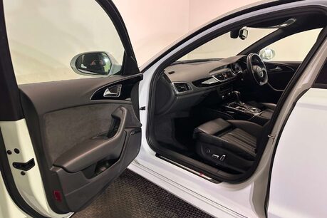 Audi A6 2.0 TDI Black Edition Estate 5dr Diesel S Tronic quattro Euro 6 (s/s) (190  72