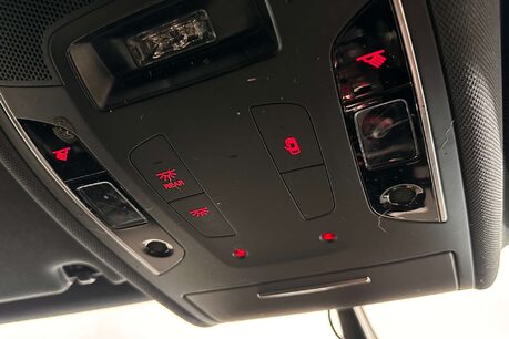 Audi A6 2.0 TDI Black Edition Estate 5dr Diesel S Tronic quattro Euro 6 (s/s) (190  54