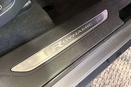 Land Rover Range Rover Velar 3.0 SD6 V6 R-Dynamic HSE SUV 5dr Diesel Auto 4WD Euro 6 (s/s) (300 ps) 16