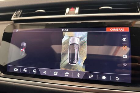Land Rover Range Rover Velar 3.0 SD6 V6 R-Dynamic HSE SUV 5dr Diesel Auto 4WD Euro 6 (s/s) (300 ps) 32