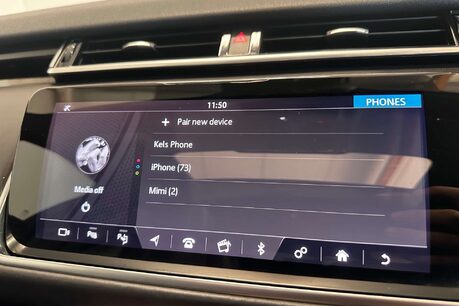 Land Rover Range Rover Velar 3.0 SD6 V6 R-Dynamic HSE SUV 5dr Diesel Auto 4WD Euro 6 (s/s) (300 ps) 34