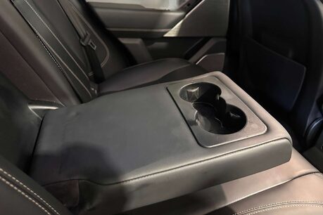 Land Rover Range Rover Velar 3.0 SD6 V6 R-Dynamic HSE SUV 5dr Diesel Auto 4WD Euro 6 (s/s) (300 ps) 51