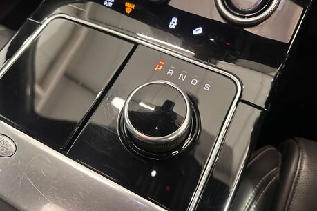 Land Rover Range Rover Velar 3.0 SD6 V6 R-Dynamic HSE SUV 5dr Diesel Auto 4WD Euro 6 (s/s) (300 ps) 40