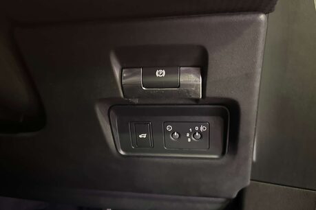 Land Rover Range Rover Evoque 2.0 D180 R-Dynamic S SUV 5dr Diesel Auto 4WD Euro 6 (s/s) (180 ps) 18