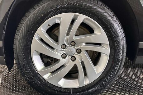 Land Rover Range Rover Evoque 2.0 D180 R-Dynamic S SUV 5dr Diesel Auto 4WD Euro 6 (s/s) (180 ps) 57