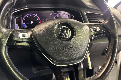 Volkswagen T-Roc 2.0 TSI SEL SUV 5dr Petrol DSG 4Motion Euro 6 (s/s) (190 ps) 21