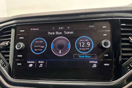 Volkswagen T-Roc 2.0 TSI SEL SUV 5dr Petrol DSG 4Motion Euro 6 (s/s) (190 ps) 32