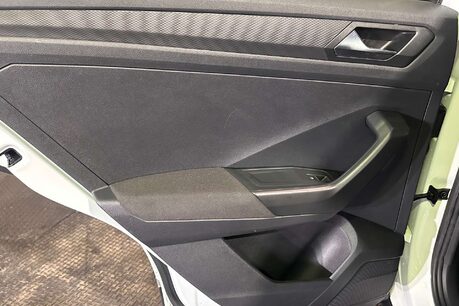 Volkswagen T-Roc 2.0 TSI SEL SUV 5dr Petrol DSG 4Motion Euro 6 (s/s) (190 ps) 50