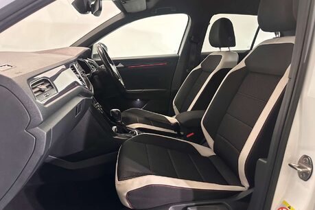 Volkswagen T-Roc 2.0 TSI SEL SUV 5dr Petrol DSG 4Motion Euro 6 (s/s) (190 ps) 54