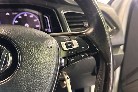 Volkswagen T-Roc 2.0 TSI SEL SUV 5dr Petrol DSG 4Motion Euro 6 (s/s) (190 ps) 19