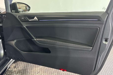 Volkswagen Golf 2.0 TSI R Hatchback 3dr Petrol DSG 4Motion Euro 6 (s/s) (310 ps) 10