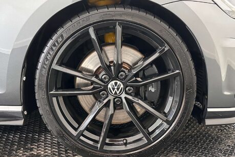 Volkswagen Golf 2.0 TSI R Hatchback 3dr Petrol DSG 4Motion Euro 6 (s/s) (310 ps) 55