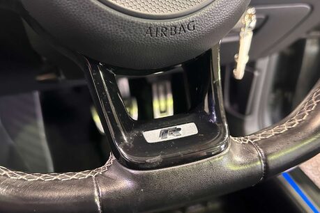 Volkswagen Golf 2.0 TSI R Hatchback 3dr Petrol DSG 4Motion Euro 6 (s/s) (310 ps) 21