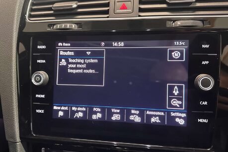 Volkswagen Golf 2.0 TSI R Hatchback 3dr Petrol DSG 4Motion Euro 6 (s/s) (310 ps) 29