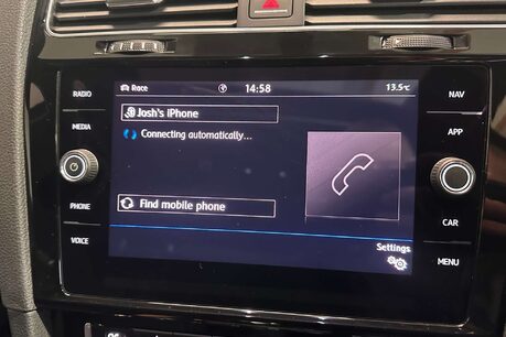 Volkswagen Golf 2.0 TSI R Hatchback 3dr Petrol DSG 4Motion Euro 6 (s/s) (310 ps) 28