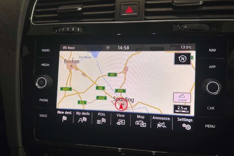 Volkswagen Golf 2.0 TSI R Hatchback 3dr Petrol DSG 4Motion Euro 6 (s/s) (310 ps) 30