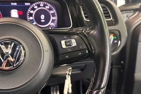Volkswagen Golf 2.0 TSI R Hatchback 3dr Petrol DSG 4Motion Euro 6 (s/s) (310 ps) 18
