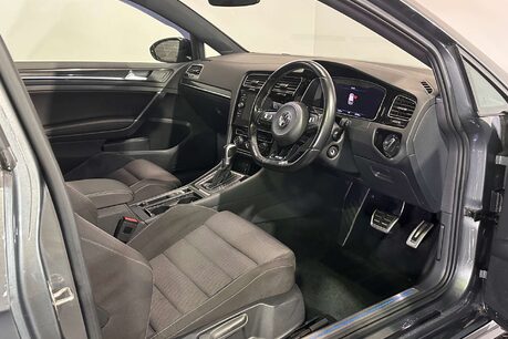 Volkswagen Golf 2.0 TSI R Hatchback 3dr Petrol DSG 4Motion Euro 6 (s/s) (310 ps) 9