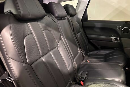 Land Rover Range Rover Sport 3.0 SD V6 HSE Dynamic SUV 5dr Diesel Auto 4WD Euro 6 (s/s) (306 ps) 44