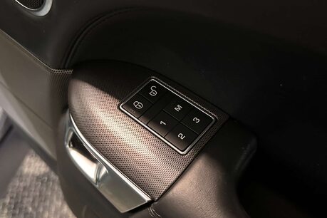 Land Rover Range Rover Sport 3.0 SD V6 HSE Dynamic SUV 5dr Diesel Auto 4WD Euro 6 (s/s) (306 ps) 13