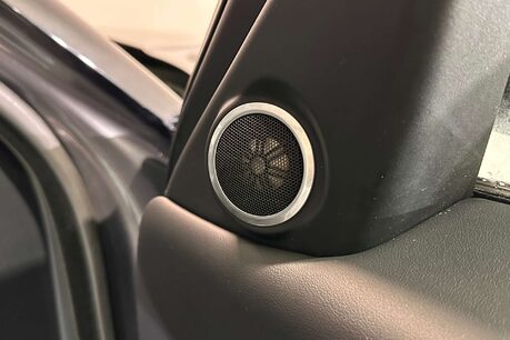 Land Rover Range Rover Sport 3.0 SD V6 HSE Dynamic SUV 5dr Diesel Auto 4WD Euro 6 (s/s) (306 ps) 11