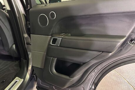 Land Rover Range Rover Sport 3.0 SD V6 HSE Dynamic SUV 5dr Diesel Auto 4WD Euro 6 (s/s) (306 ps) 40