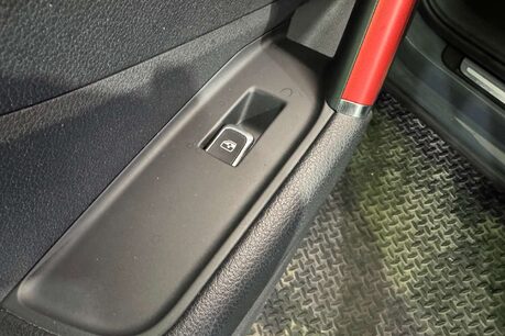 Audi Q2 1.6 TDI 30 Sport SUV 5dr Diesel S Tronic Euro 6 (s/s) (116 ps) 54