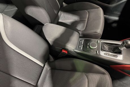 Audi Q2 1.6 TDI 30 Sport SUV 5dr Diesel S Tronic Euro 6 (s/s) (116 ps) 18