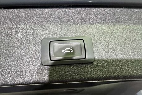 Audi Q2 1.6 TDI 30 Sport SUV 5dr Diesel S Tronic Euro 6 (s/s) (116 ps) 48