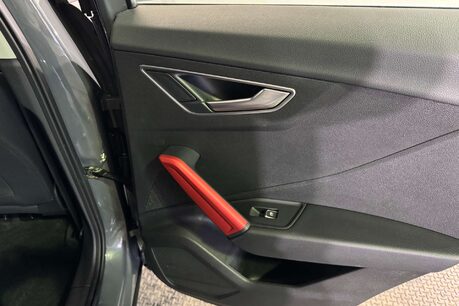 Audi Q2 1.6 TDI 30 Sport SUV 5dr Diesel S Tronic Euro 6 (s/s) (116 ps) 44