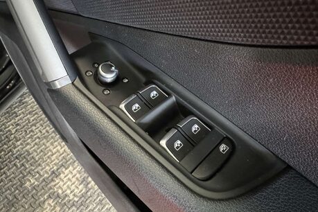 Audi Q2 1.5 TFSI CoD 35 Sport SUV 5dr Petrol Manual Euro 6 (s/s) (150 ps) 14