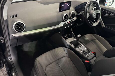 Audi Q2 1.5 TFSI CoD 35 Sport SUV 5dr Petrol Manual Euro 6 (s/s) (150 ps) 53