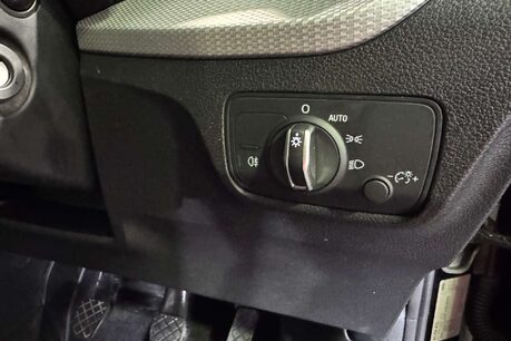 Audi Q2 1.5 TFSI CoD 35 Sport SUV 5dr Petrol Manual Euro 6 (s/s) (150 ps) 18