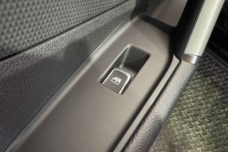 Audi Q2 1.5 TFSI CoD 35 Sport SUV 5dr Petrol Manual Euro 6 (s/s) (150 ps) 51