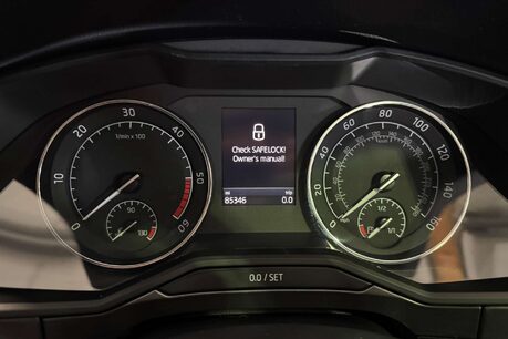 Skoda Superb 2.0 TDI SE L Executive Estate 5dr Diesel Manual Euro 6 (s/s) (150 ps) 26