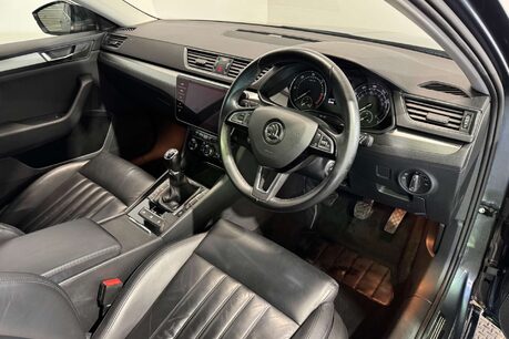 Skoda Superb 2.0 TDI SE L Executive Estate 5dr Diesel Manual Euro 6 (s/s) (150 ps) 11