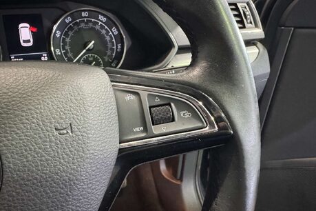 Skoda Superb 2.0 TDI SE L Executive Estate 5dr Diesel Manual Euro 6 (s/s) (150 ps) 27