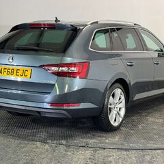 Skoda Superb 2.0 TDI SE L Executive Estate 5dr Diesel Manual Euro 6 (s/s) (150 ps) 7