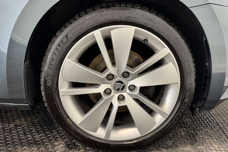 Skoda Superb 2.0 TDI SE L Executive Estate 5dr Diesel Manual Euro 6 (s/s) (150 ps) 67