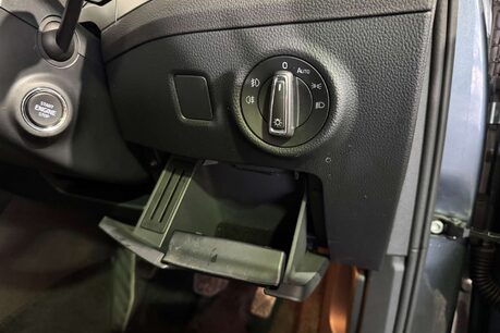 Skoda Superb 2.0 TDI SE L Executive Estate 5dr Diesel Manual Euro 6 (s/s) (150 ps) 17