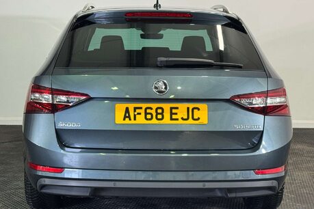 Skoda Superb 2.0 TDI SE L Executive Estate 5dr Diesel Manual Euro 6 (s/s) (150 ps) 6