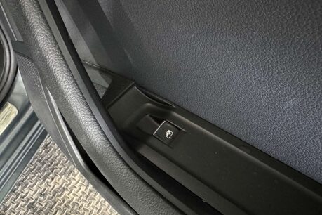 Skoda Superb 2.0 TDI SE L Executive Estate 5dr Diesel Manual Euro 6 (s/s) (150 ps) 48