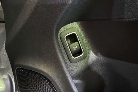 Mercedes-Benz CLA Class 2.0 CLA220d AMG Line (Premium 2) Shooting Brake 5dr Diesel 8G-DCT Euro 6 (s 16